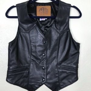 Kerr Leathers Women’s riding Vest M Snap Buttons